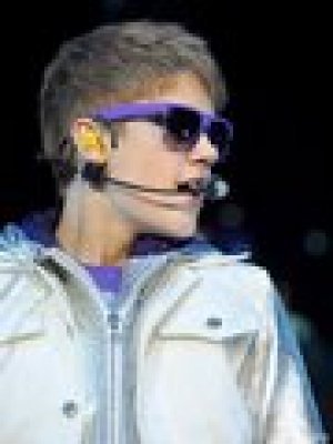 justin bieber one less lonely girl manchester 2011. justin bieber pics 2011 march.