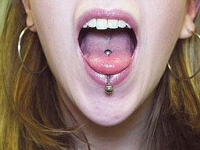ma il piercing alla lingua ma il piercing alla lingua